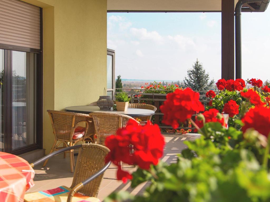 Haus Margarethe Hotel Mörbisch am See Buitenkant foto