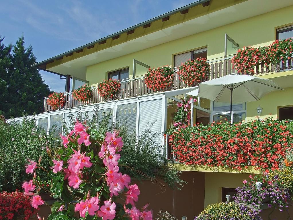Haus Margarethe Hotel Mörbisch am See Buitenkant foto